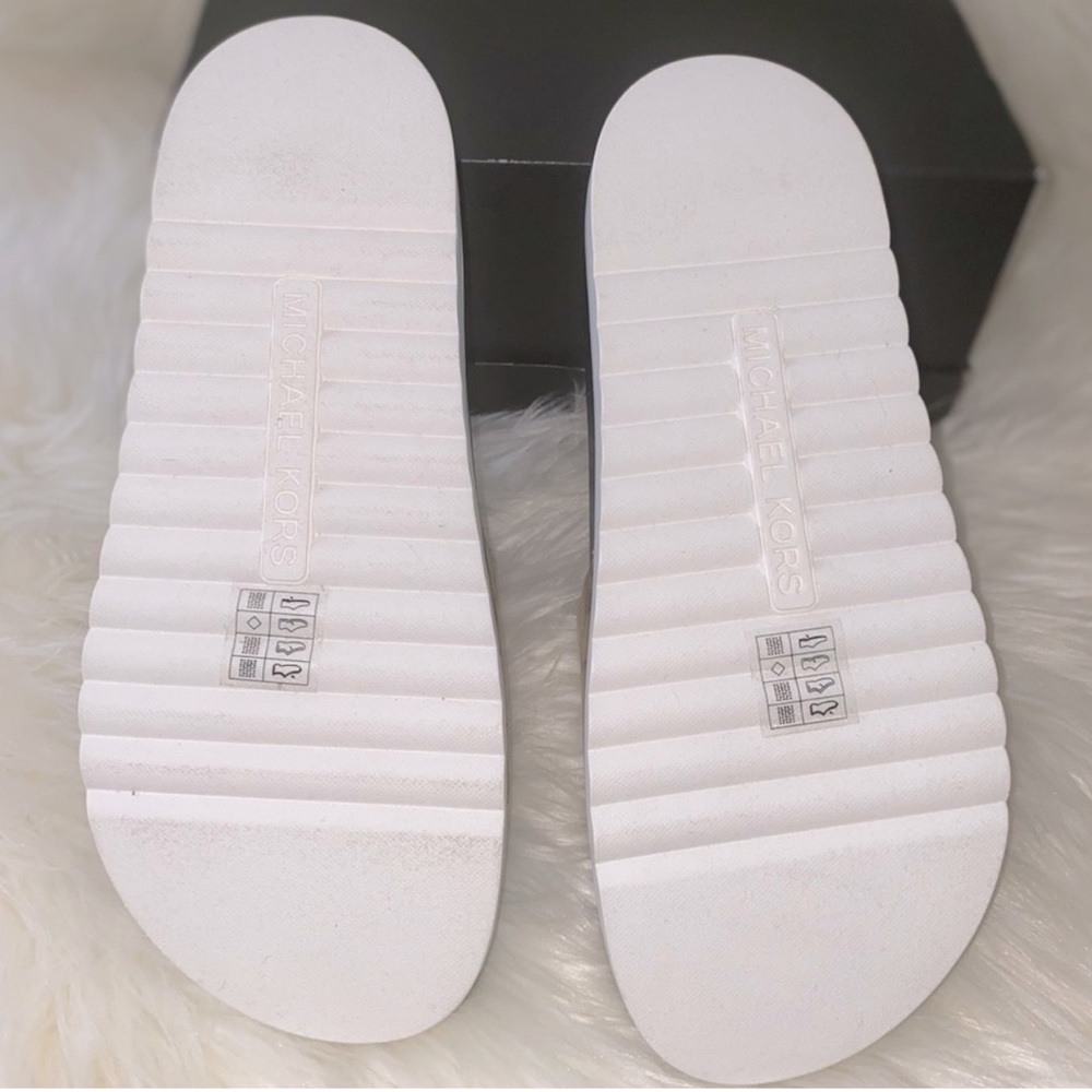 Michael Kors🤎Slides - Picture 4 of 5